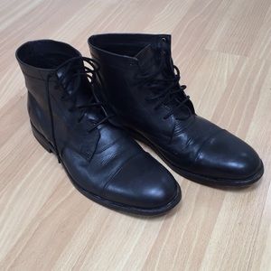 FRYE Men’s boots. Size 10.5